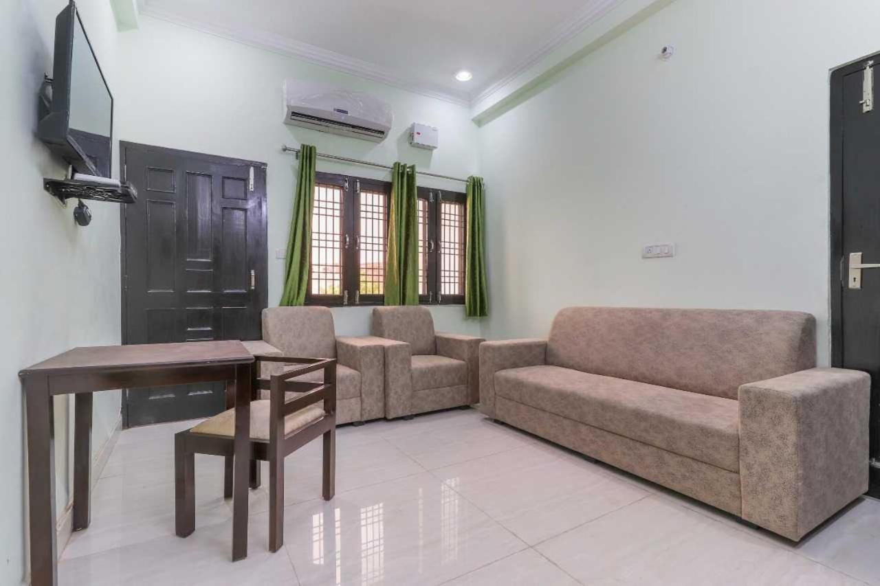 Hotel O Garden View Vrindavan 2*